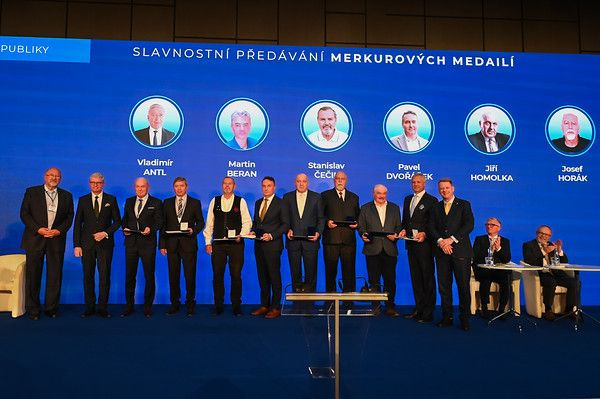 Prestižní Merkurovy medaile pro dva lídry ze Zlínského kraje Dvořáčka a Lázničku 